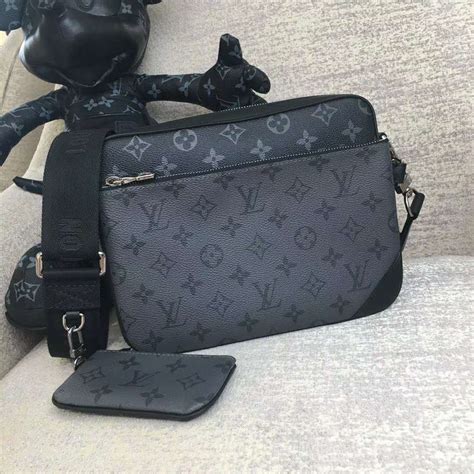 louis vuitton bag black man